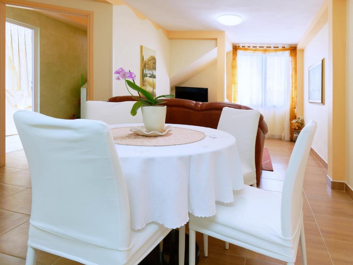 Holiday Home Nevena By Rent Istria 부제 외부 사진