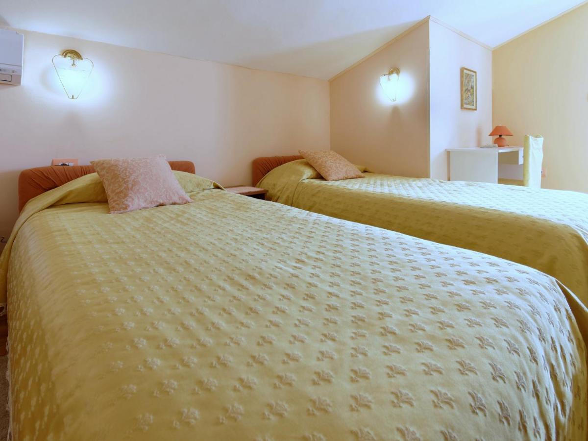Holiday Home Nevena By Rent Istria 부제 외부 사진