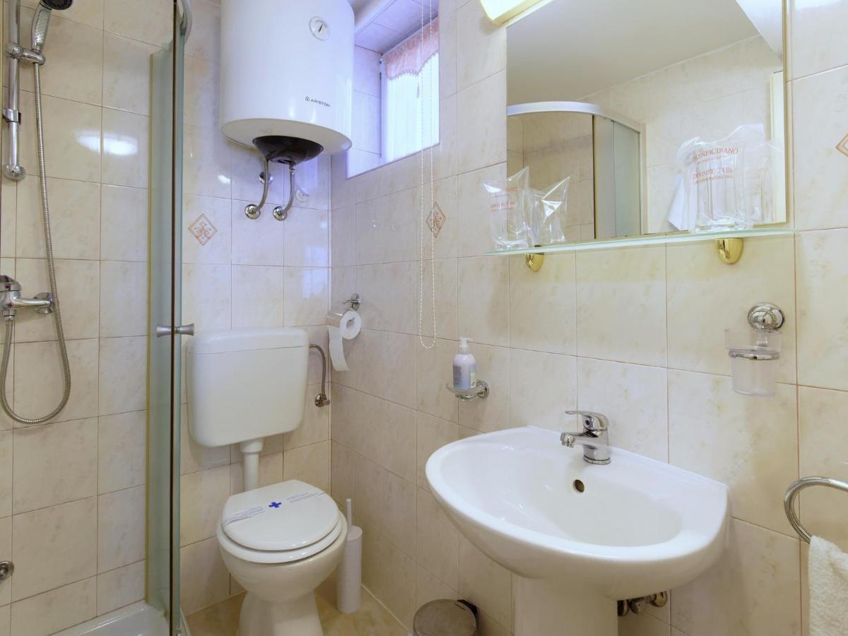 Holiday Home Nevena By Rent Istria 부제 외부 사진
