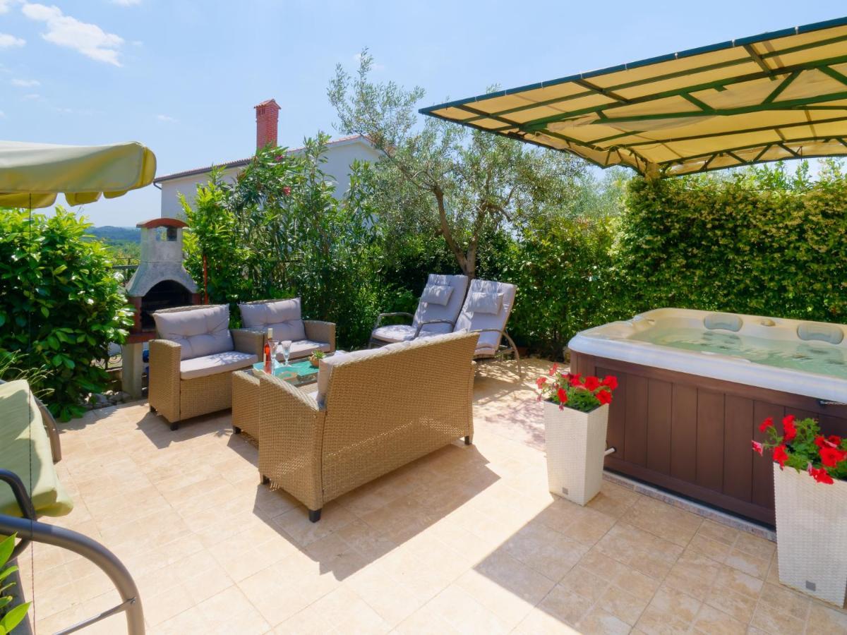 Holiday Home Nevena By Rent Istria 부제 외부 사진