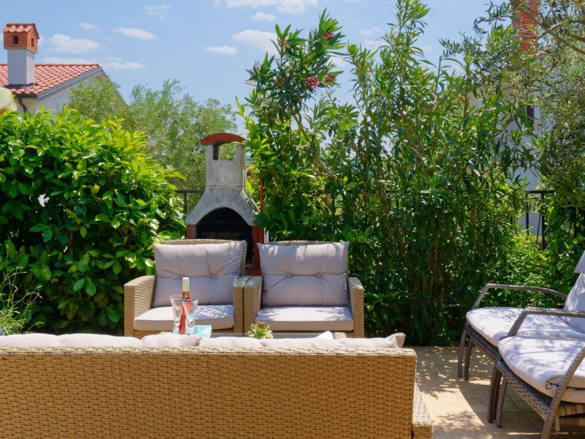 Holiday Home Nevena By Rent Istria 부제 외부 사진